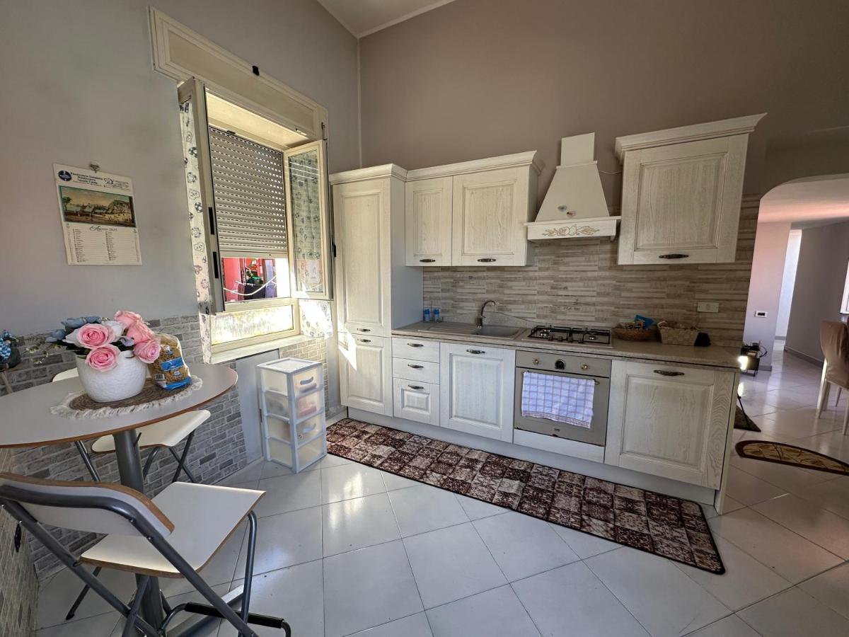 Scugnizzella Holiday House Διαμέρισμα Νάπολη Εξωτερικό φωτογραφία