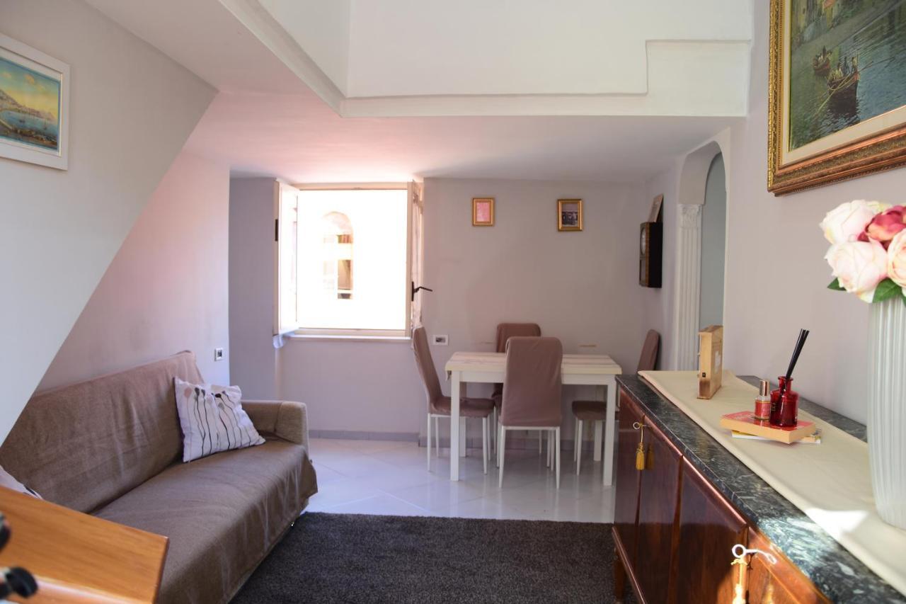 Scugnizzella Holiday House Διαμέρισμα Νάπολη Εξωτερικό φωτογραφία