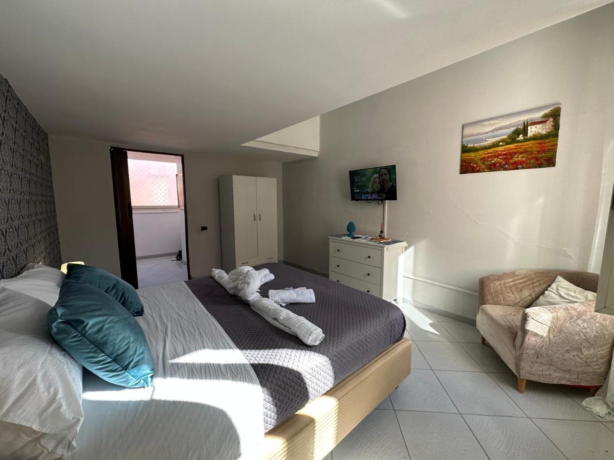 Scugnizzella Holiday House Διαμέρισμα Νάπολη Εξωτερικό φωτογραφία