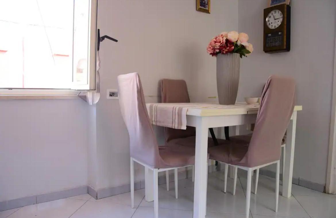 Scugnizzella Holiday House Διαμέρισμα Νάπολη Εξωτερικό φωτογραφία